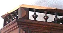 Front view showing split in wood